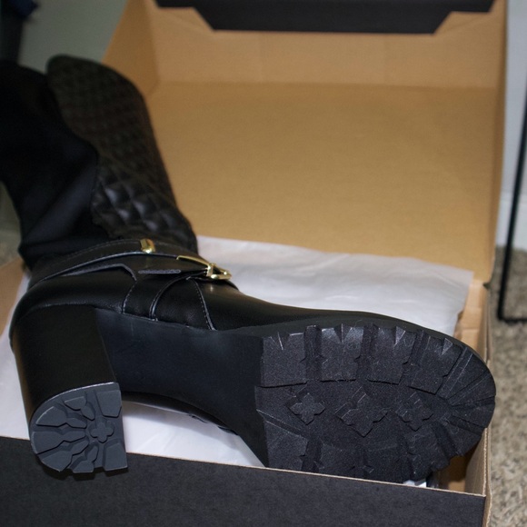 Black knee high boots with gold cross buckle - Picture 2 of 2